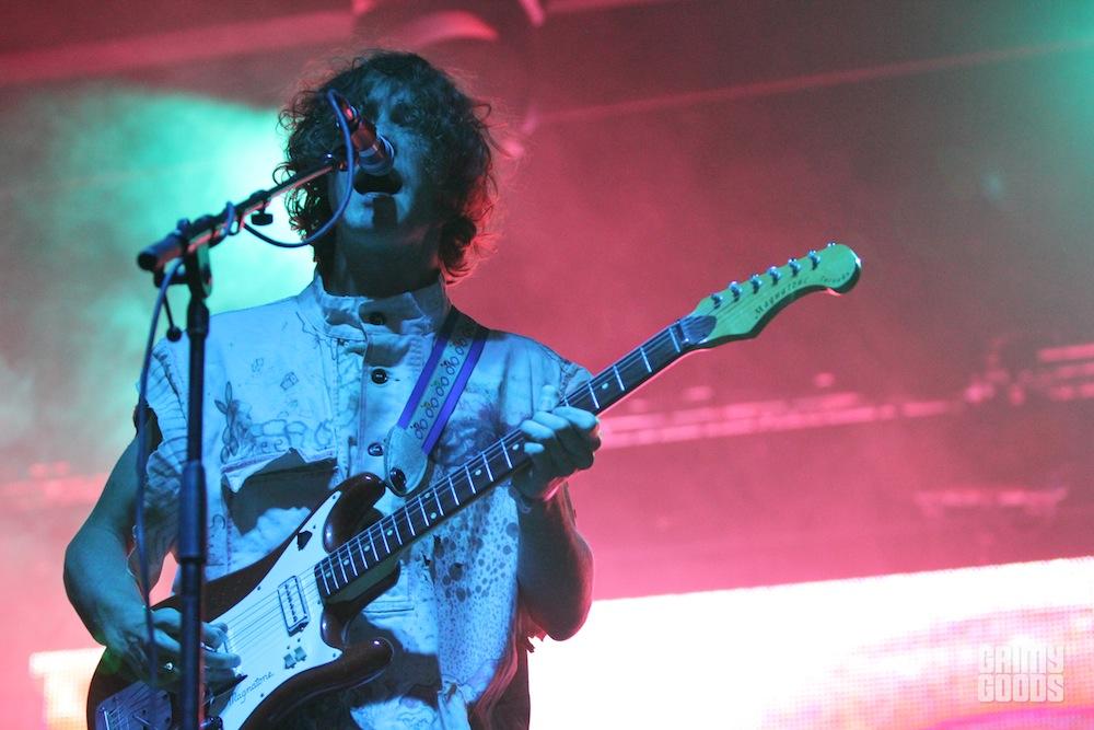 MGMT LIVE PHOTO